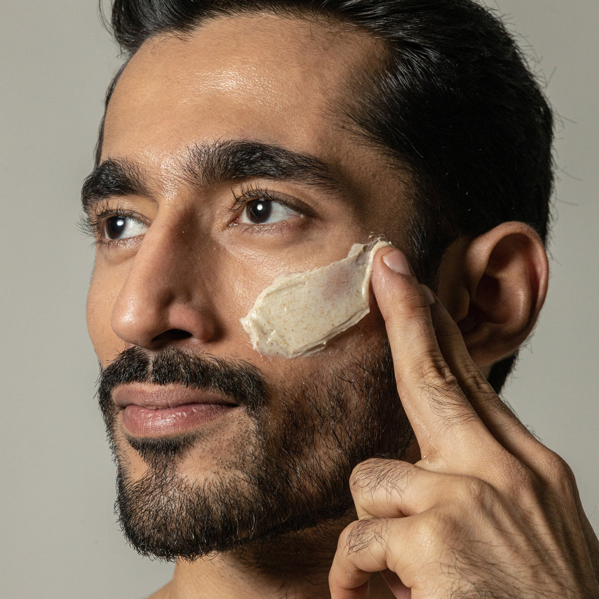 Detoxifying Dead Sea Mud Face Scrub